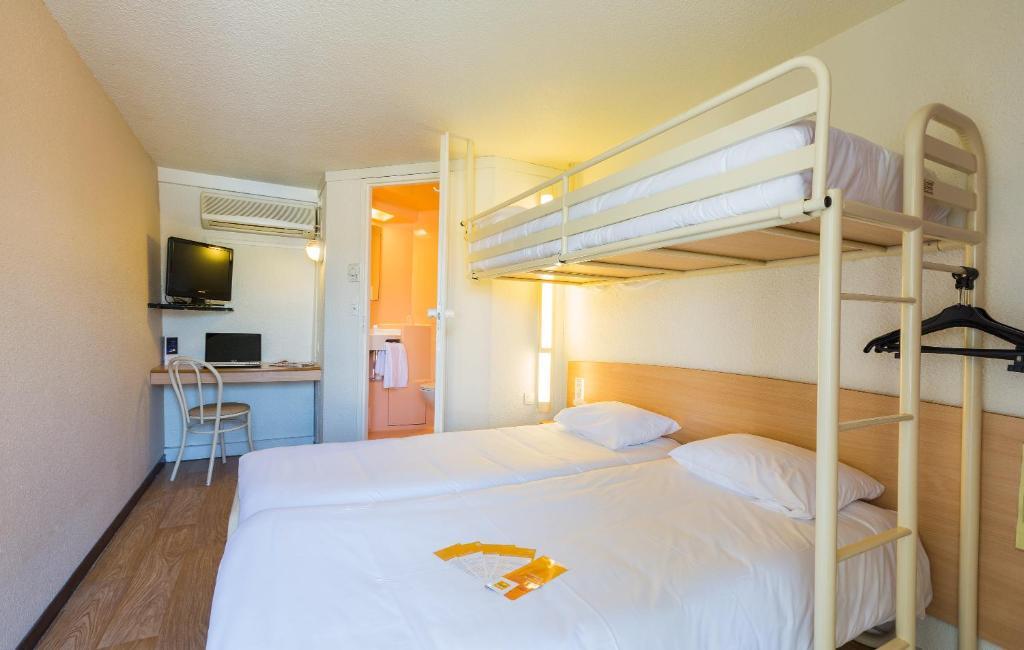 Premiere Classe Clermont Ferrand Nord Room photo